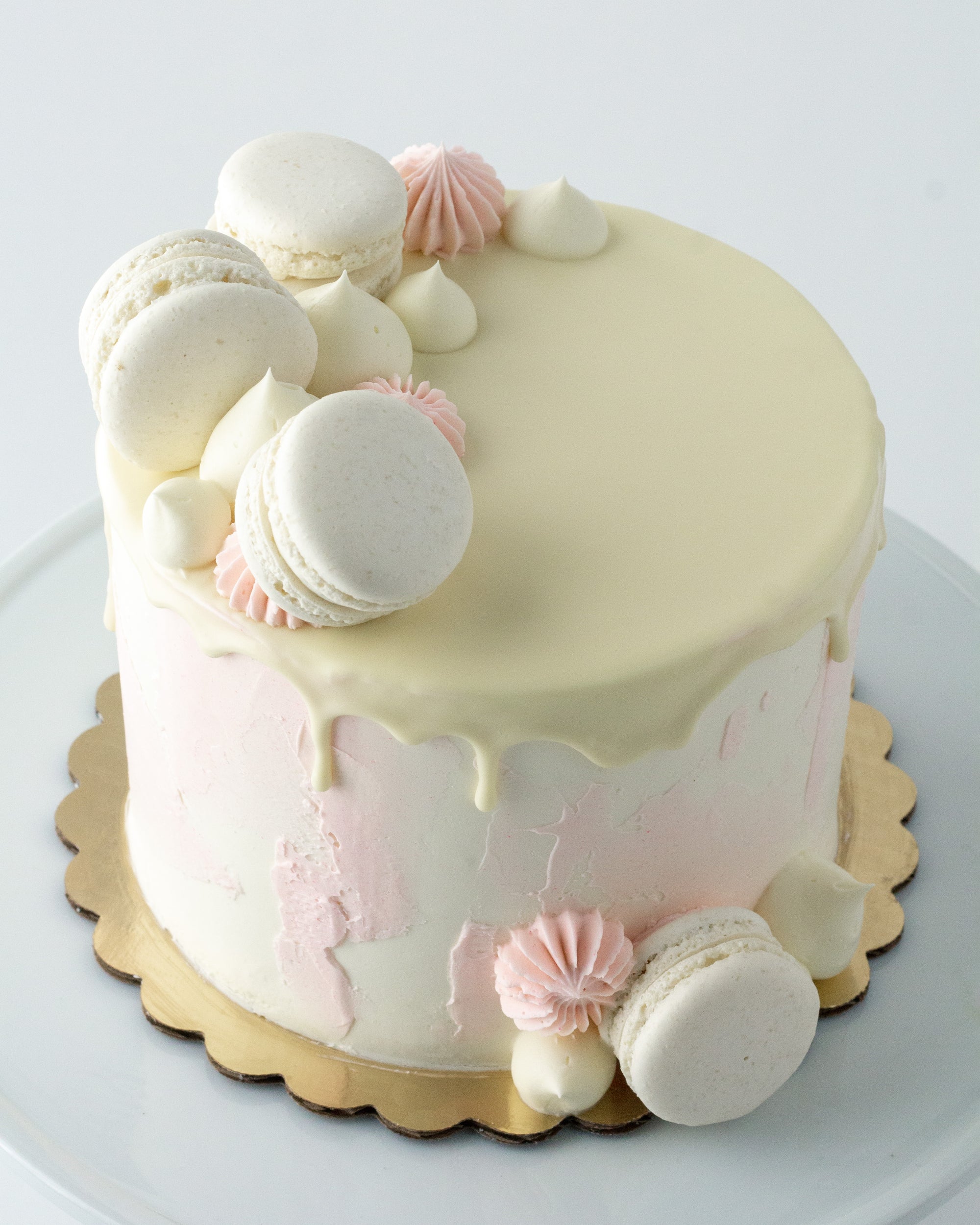 Le Macaron Cake
