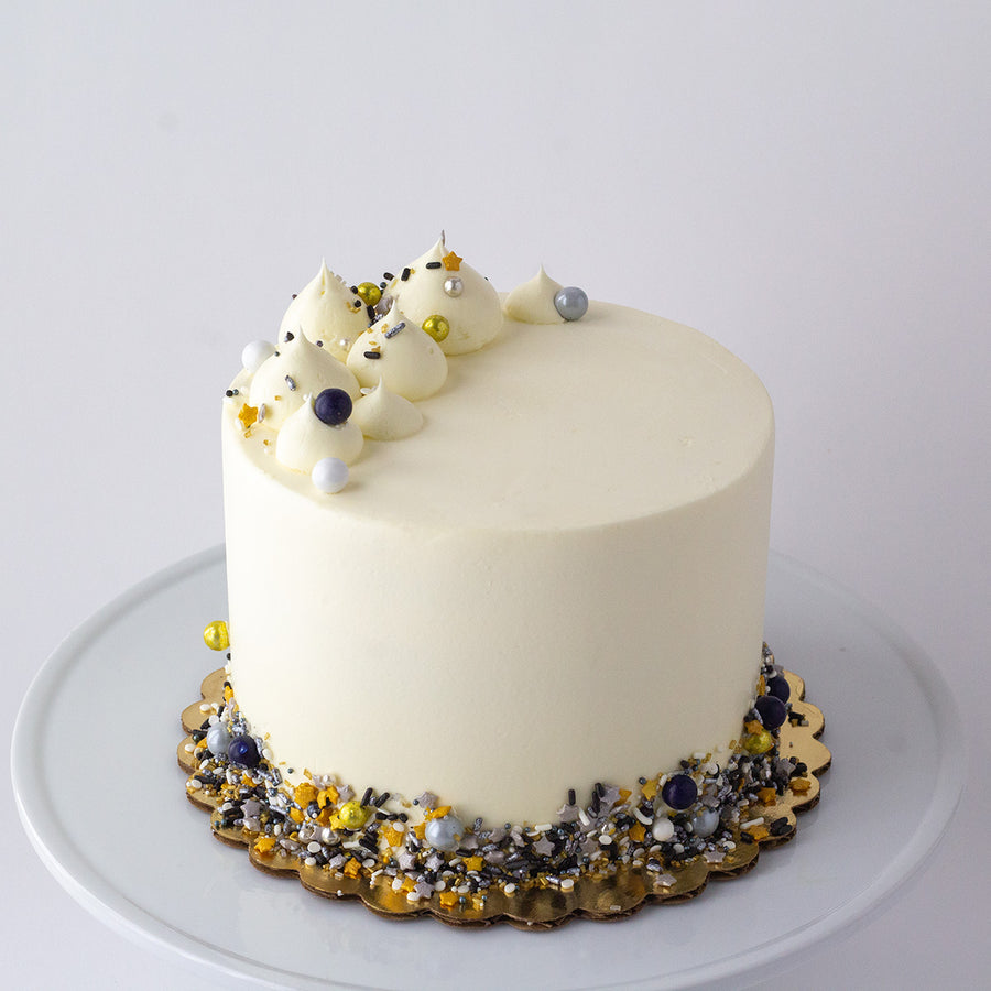 Fudge White Chocolate Cake